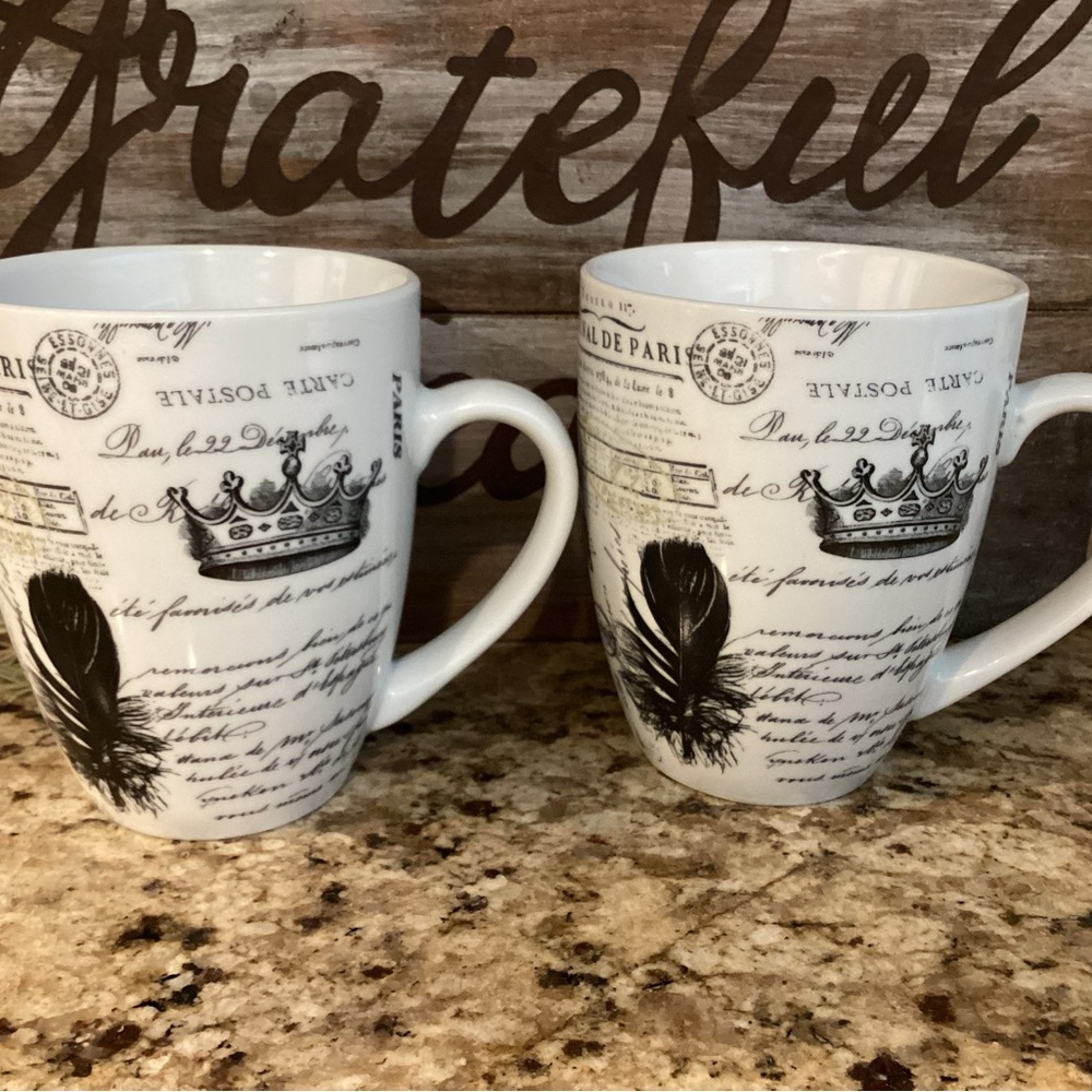 ⚜️ PARIS Mug Set by artist Paula Scaletta NWOT set of 2 15 oz cups coffee tea - Picture 4 of 7